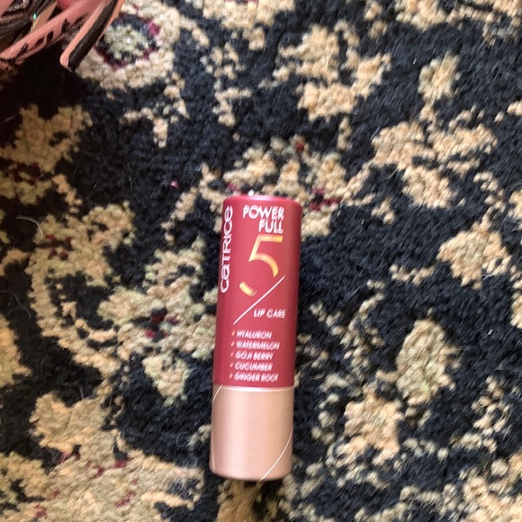 catrice Makeup Nwt Catrice Powerful 5 Lip Care 40 Addicting Cassis